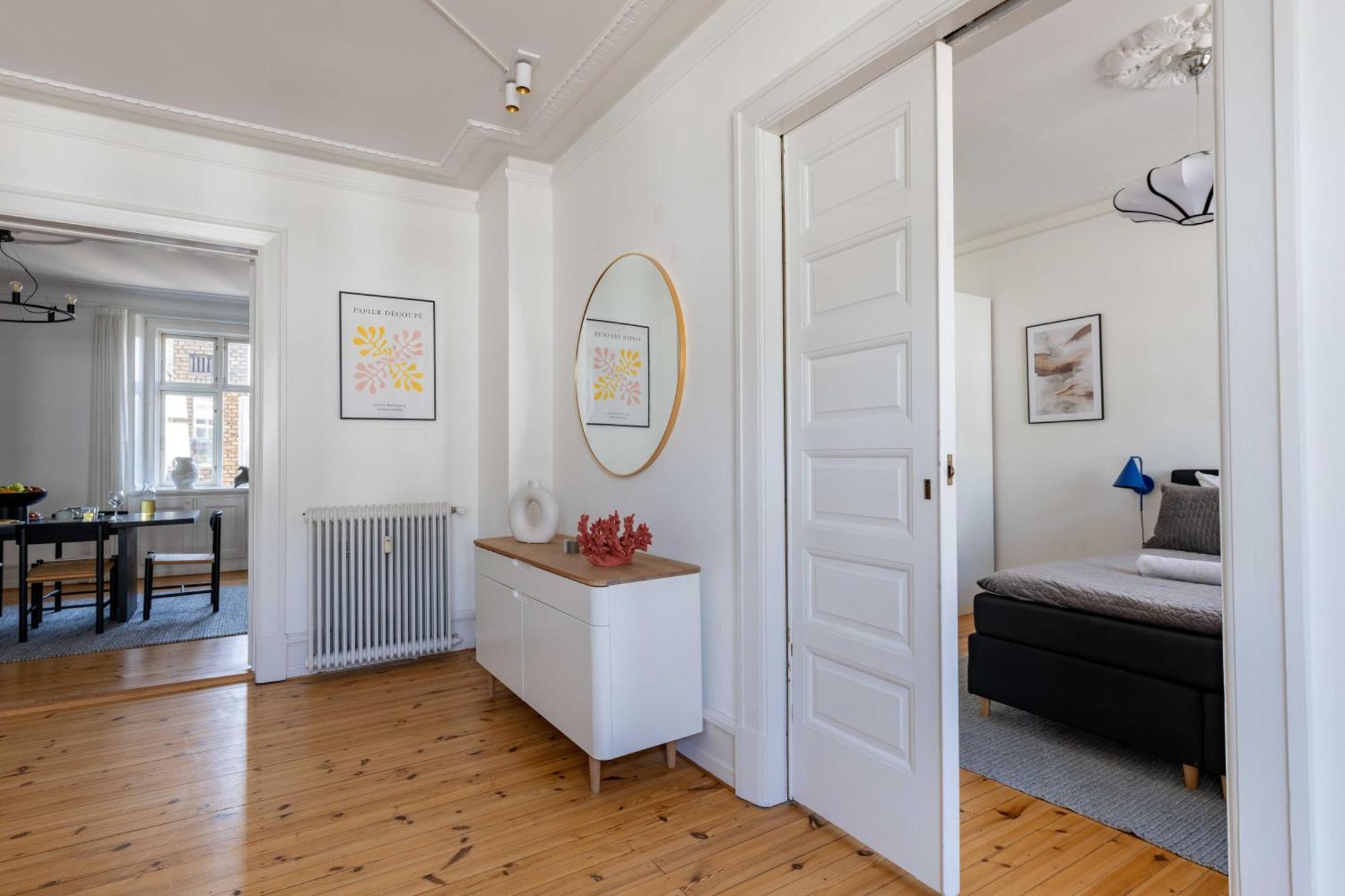 Apartment Spacious 3 Bedroom In Peaceful Area