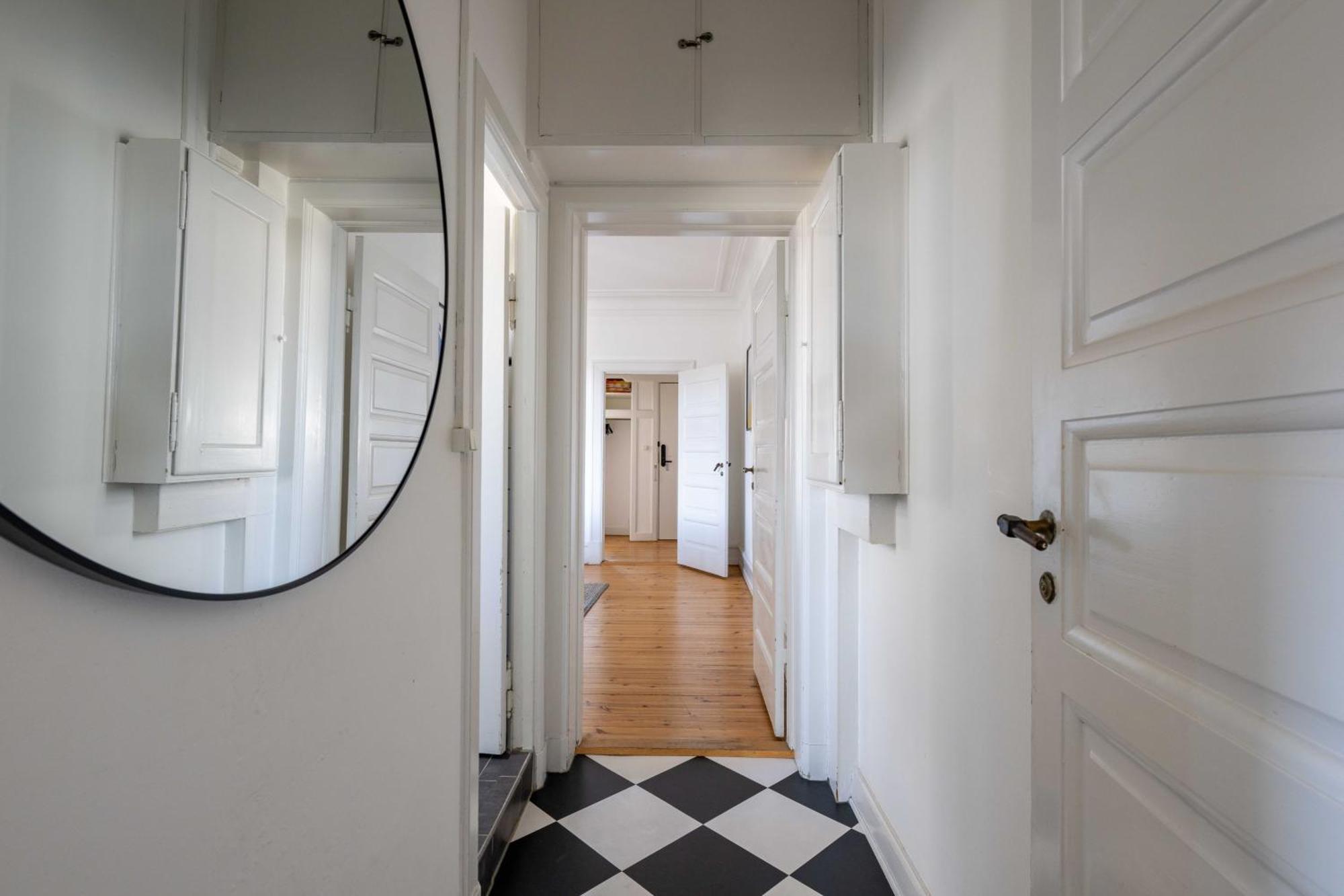 Apartment Spacious 3 Bedroom In Peaceful Area Copenhagen